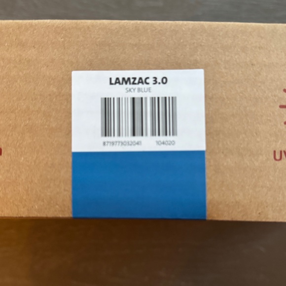 NIB Fatboy LAMZAC air sofa, sky blue - Picture 3 of 4